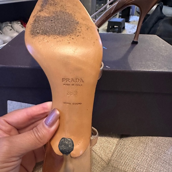 Women Prada heels - Picture 4 of 8